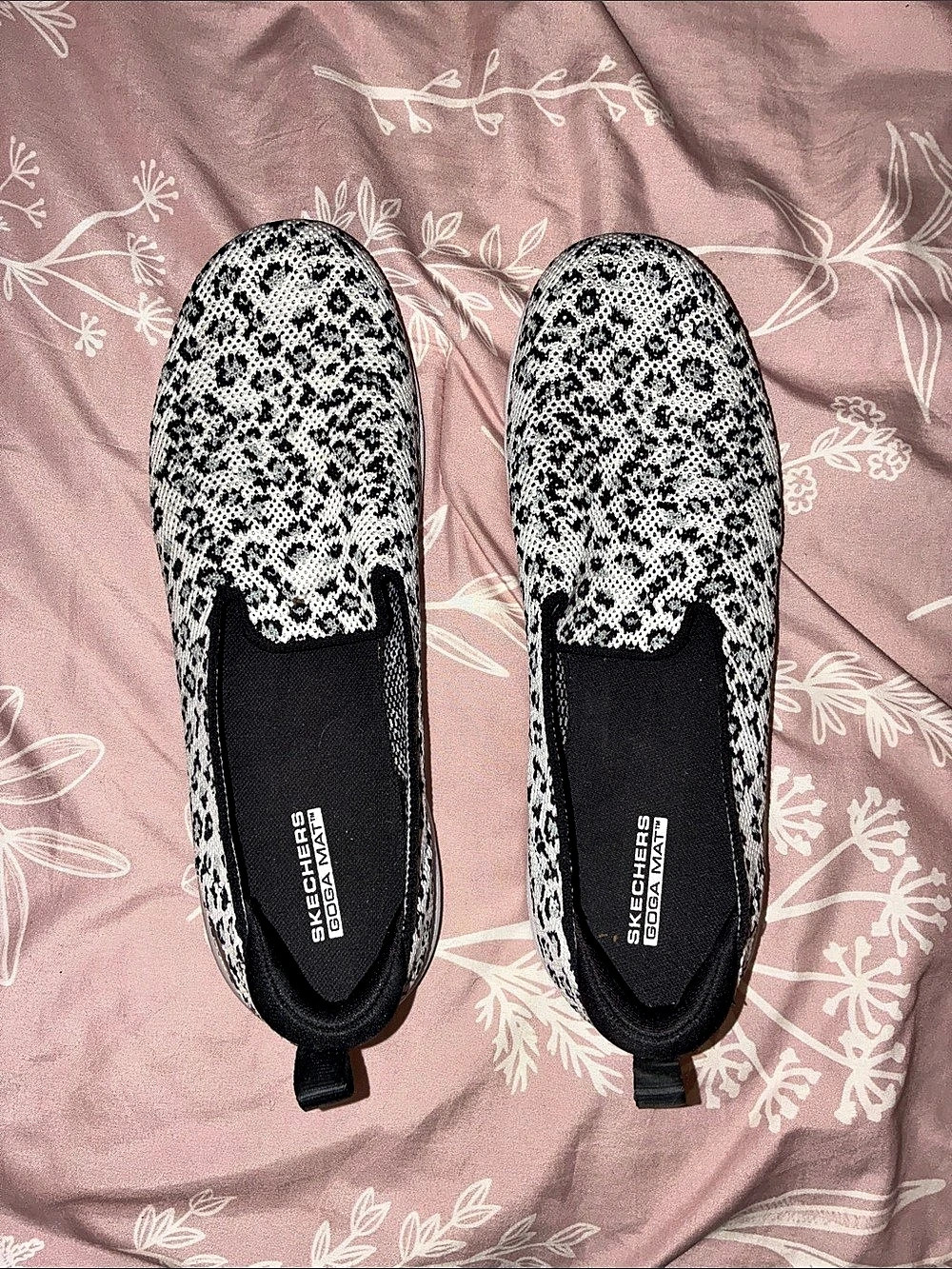 Skechers GO WALK Classic Animal Print Sneakers US 7